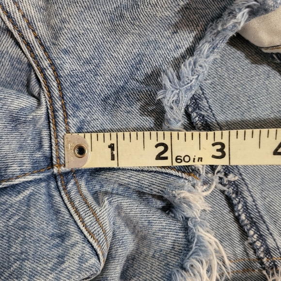 Abercrombie & Fitch High Rise Mom Short Size 30/10 - Picture 7 of 9